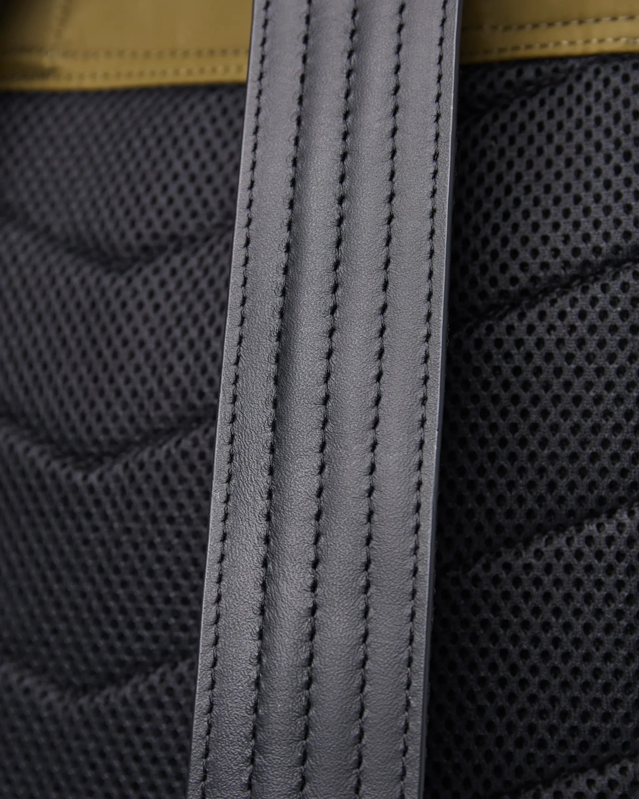 Alva Nylon